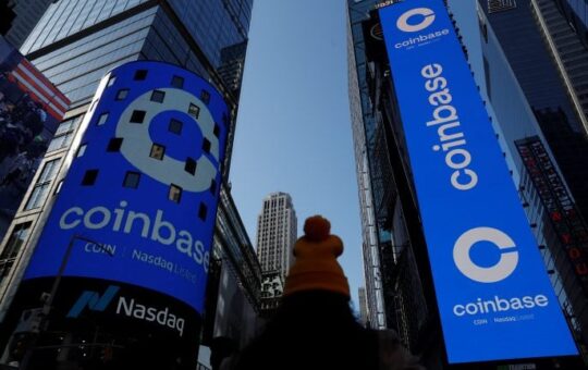 Coinbase taps Trump’s 2024 strategist and former NY Fed president for its advisory council